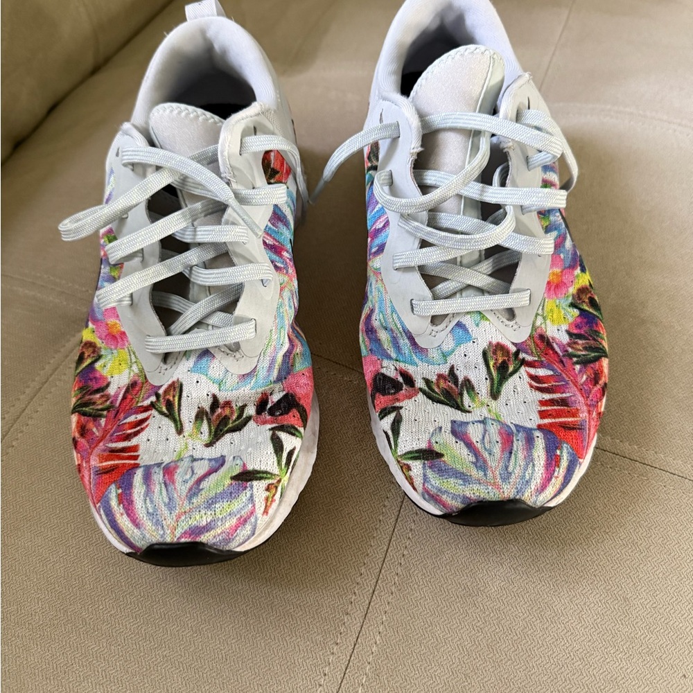 Nike Odyssey React women’s size 10